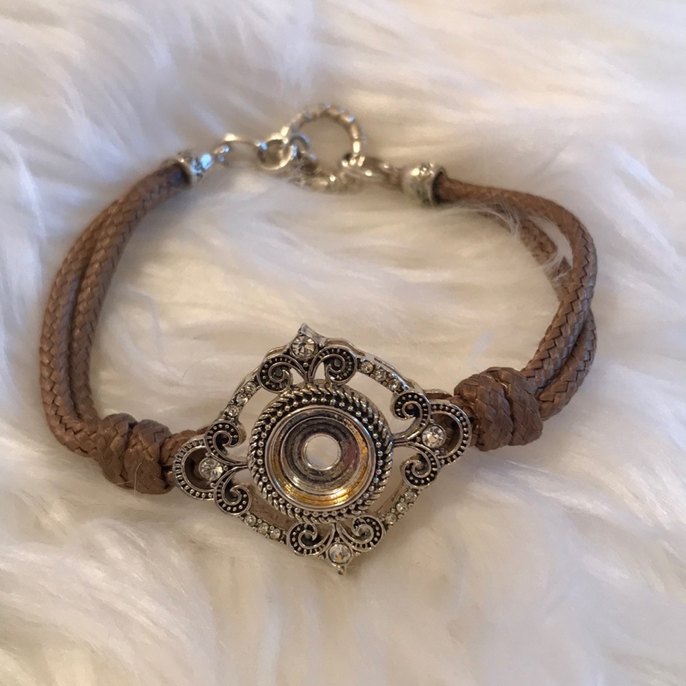 Lottie Dottie Bracelet. Khaki w/ faux diamonds.